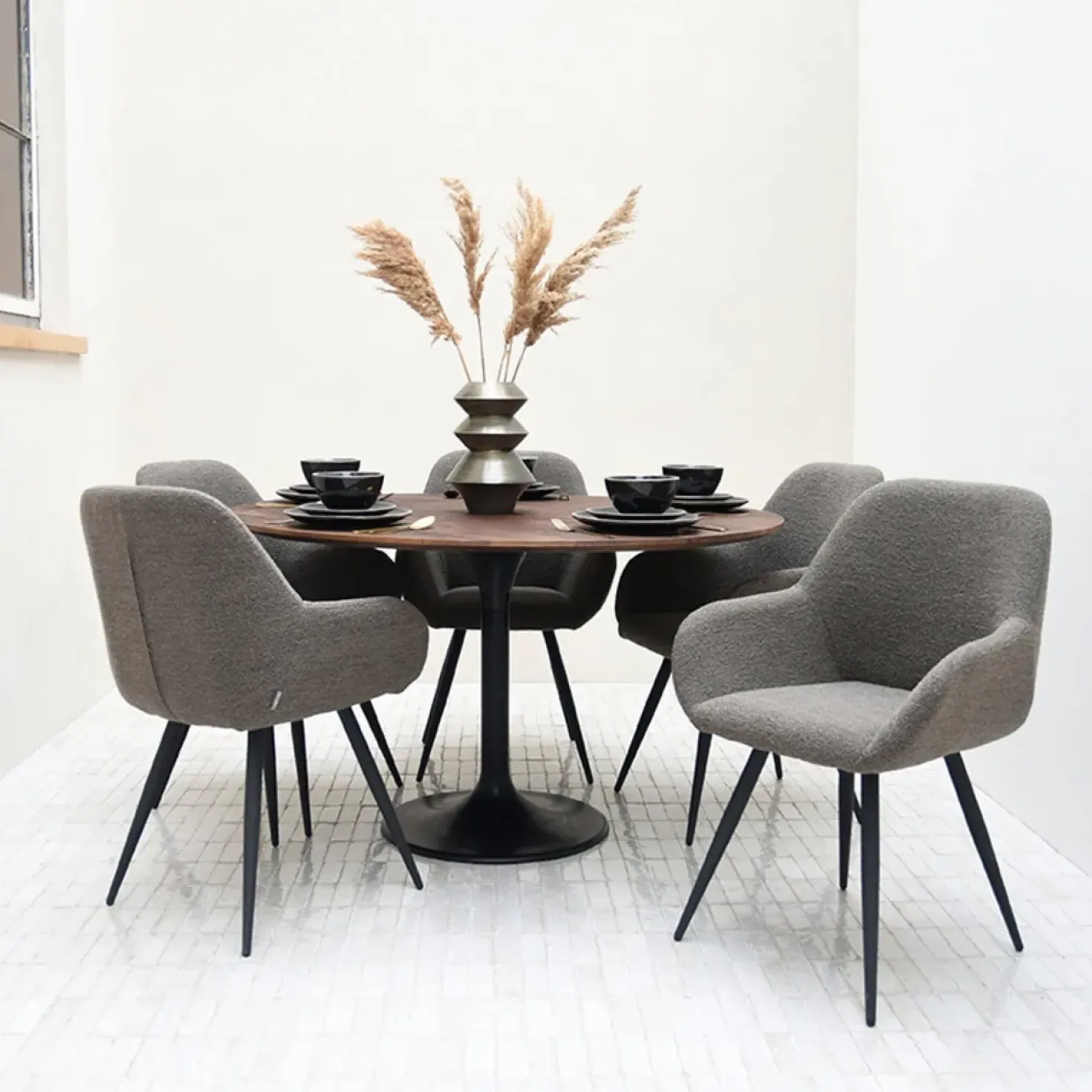 Eetkamertafel Otto Espresso Mangohout 130cm