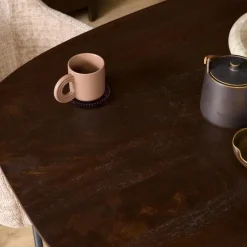 Eettafel Martin Deens ovaal Walnoot Zwarte poot 280cm