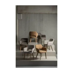 Murat Eetkamerstoel Taupe Met Houten Poot Naturel