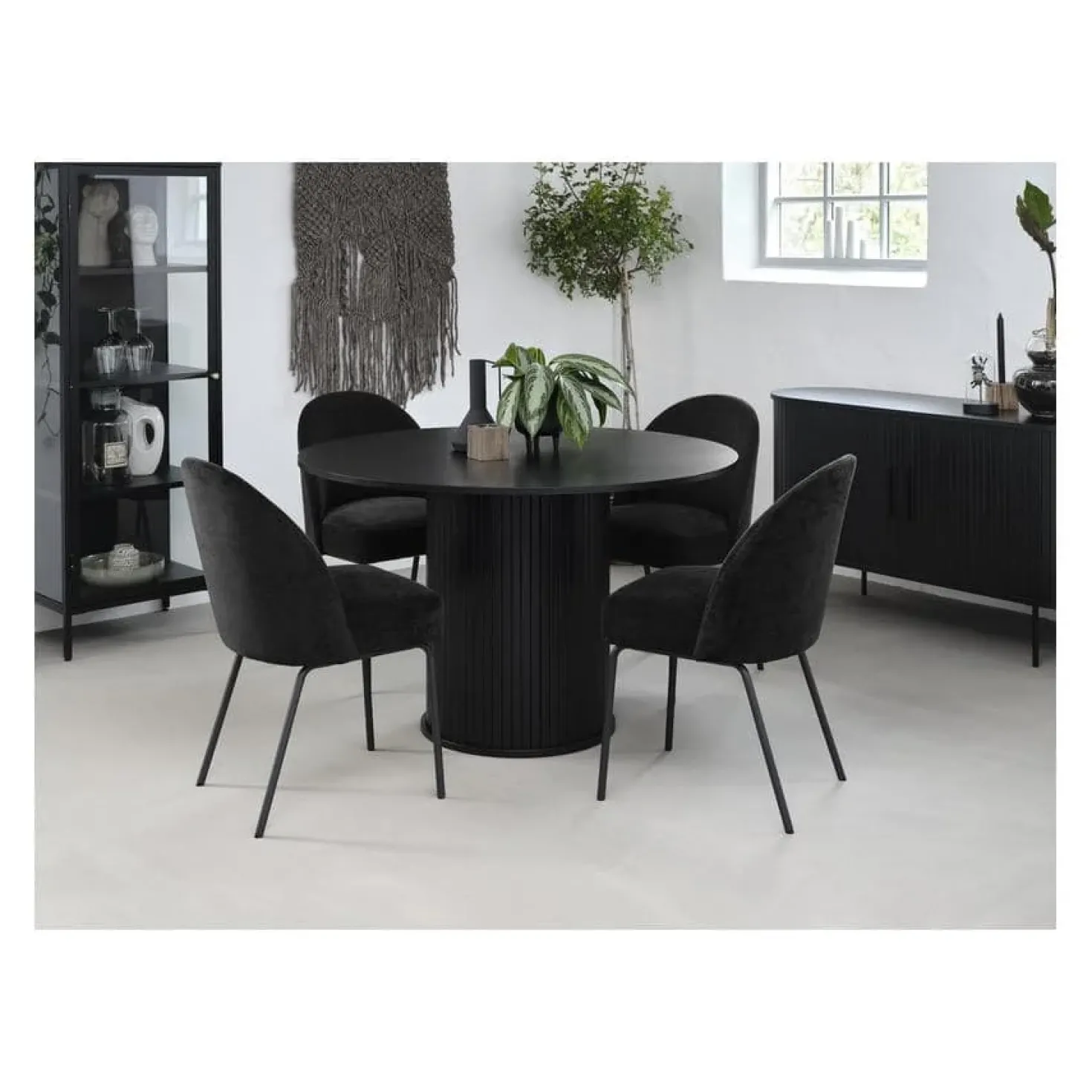 Nita eettafel zwart 120cm
